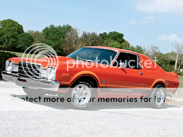 0703_mopp_09_z1976_plymouth_volareside_v